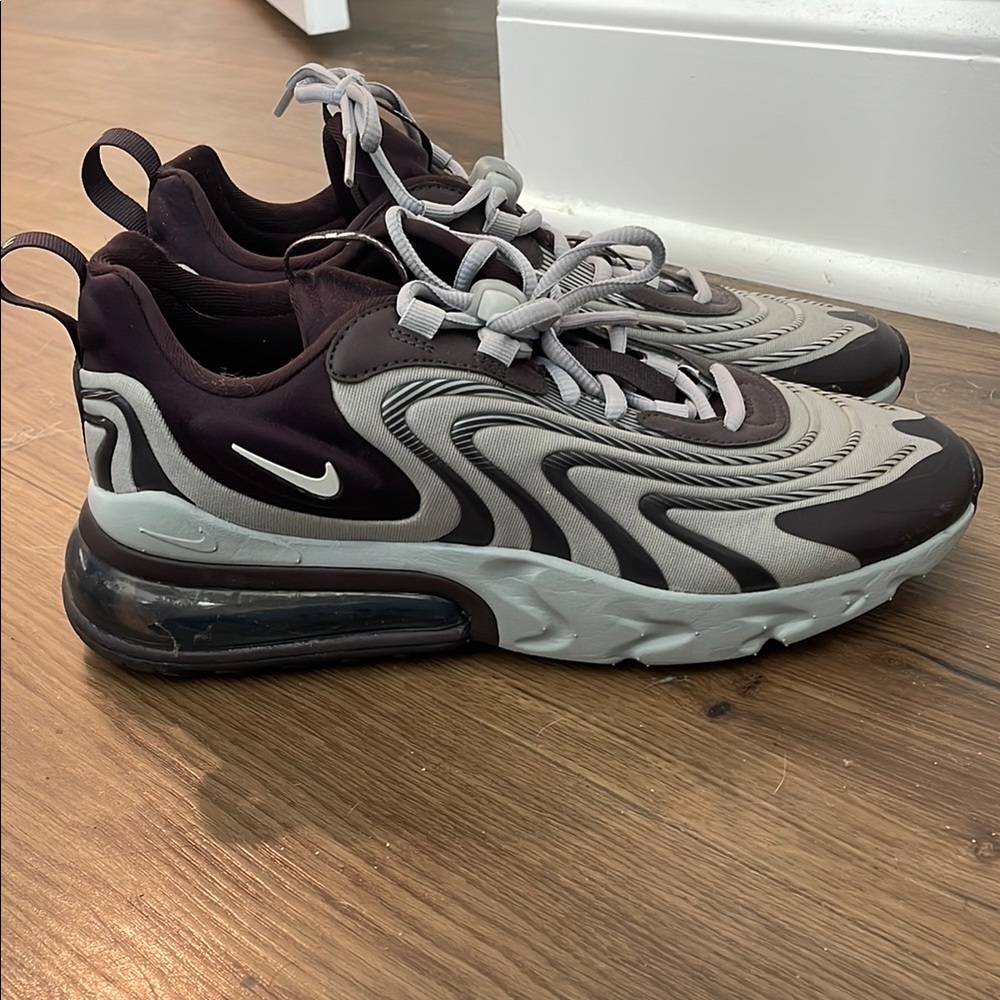 Nike Air Max 270 React Sneakers